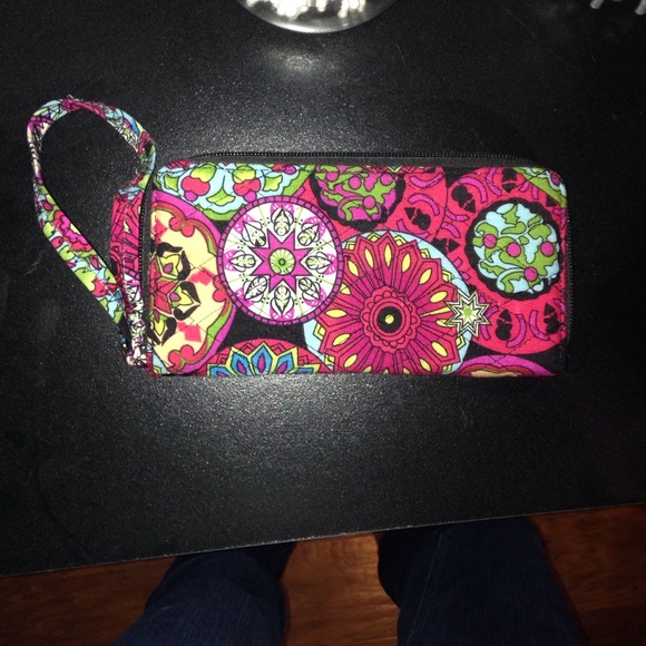 Wristlet! Barely used, great condition!