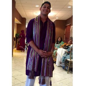 Meet your Posher, Adil