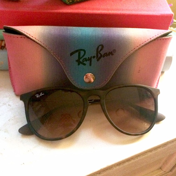 Ray Ban Erika Sunglasses with original case