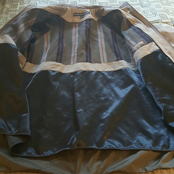 Sold - Picture 3 of 4