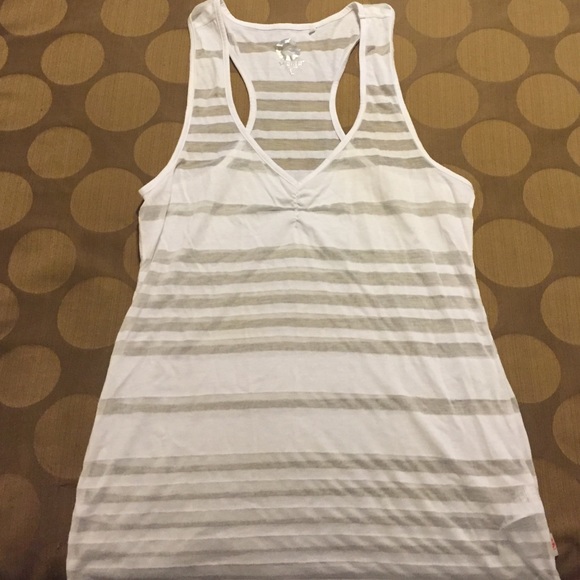 Guess Tops - Guess tank top