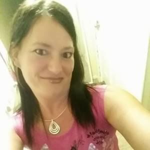 Meet your Posher, Leanne