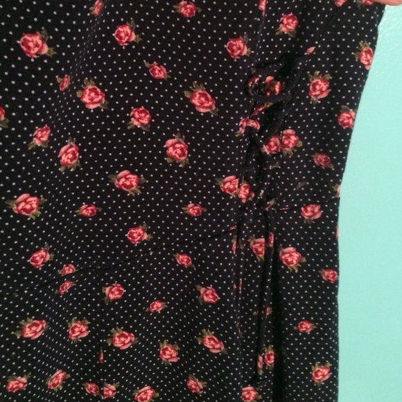 Forever 21 rose romper - Picture 2 of 4