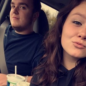 Meet your Posher, Desiree