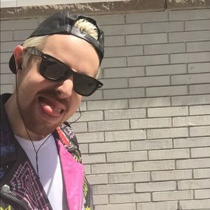 Meet your Posher, Shawn