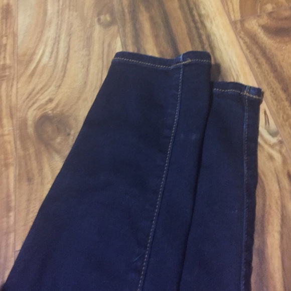 American Eagle Jeans - Picture 3 of 3
