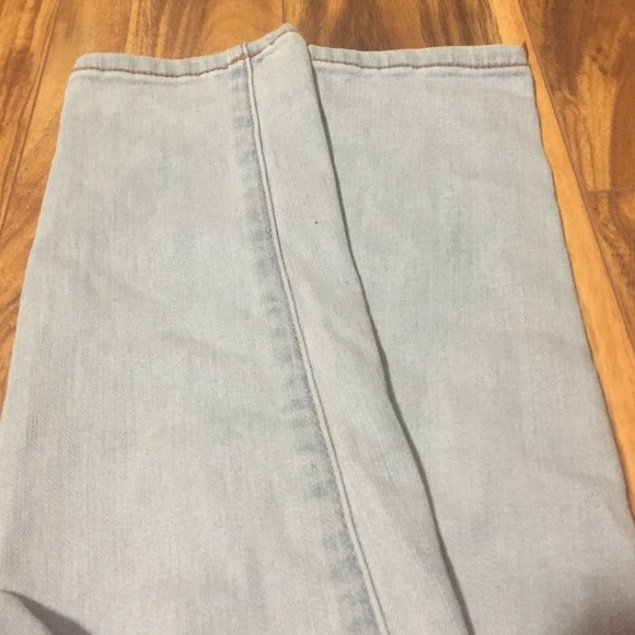 American Eagle Jeans - Picture 3 of 3