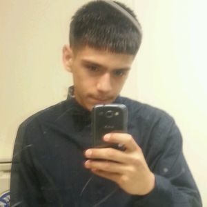 Meet your Posher, Luis