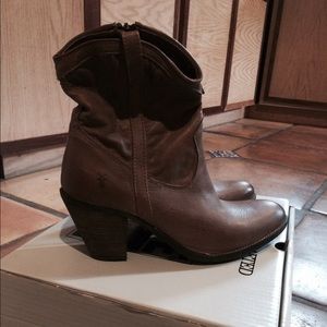 Frye Taylor Short Boot, size 11 women.
