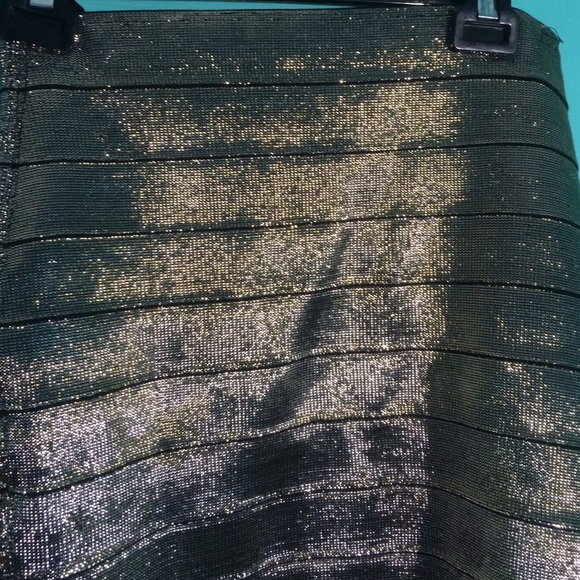 Sparky gold pencil skirt - Picture 2 of 3