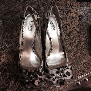 Guess authentic wedge heels