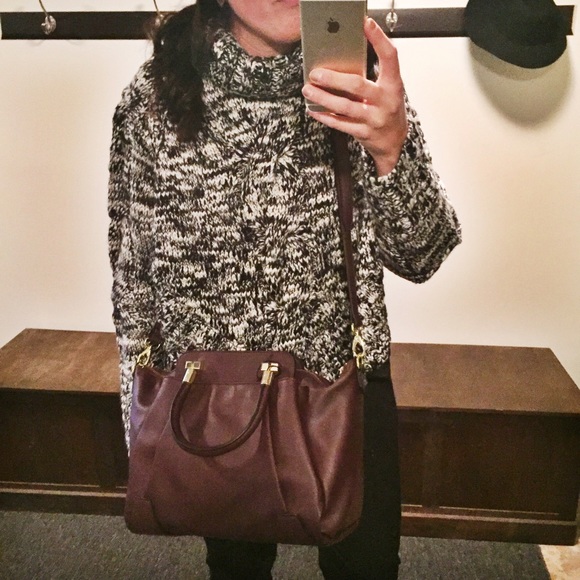 Sold!Danielle Nicole Boleyn Wine Crossbody Satchel - Picture 3 of 4