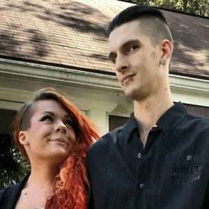 Meet your Posher, Marissa