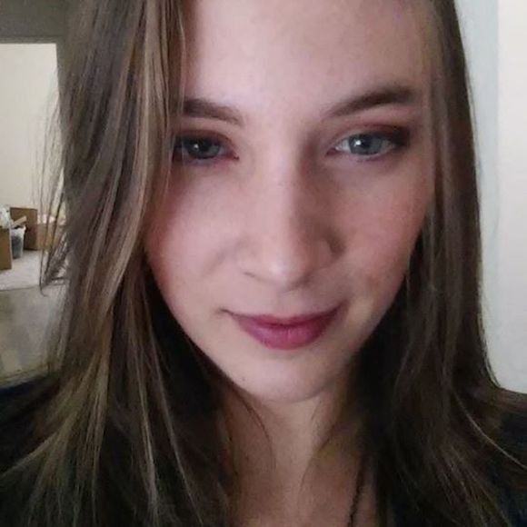 Meet your Posher, Madeline