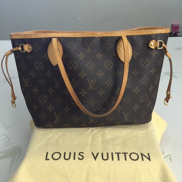 Louis Vuitton Never full pm (authentic)