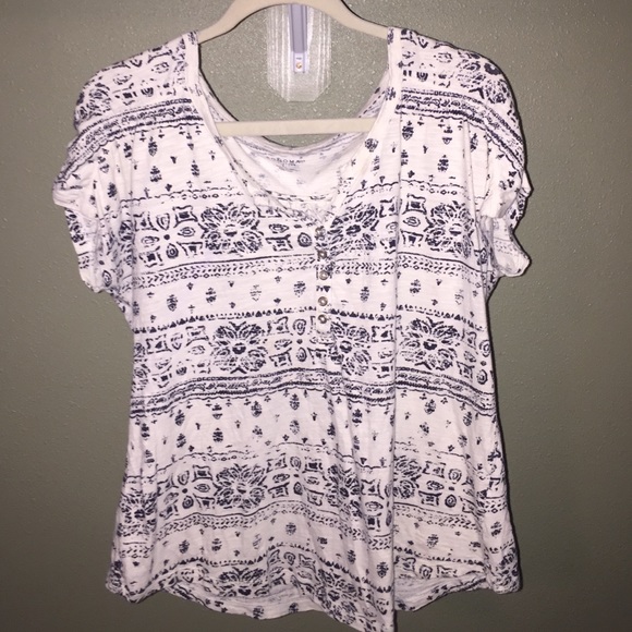 Black and White Print t-shirt