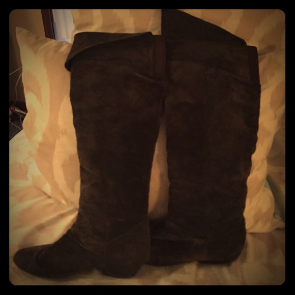 Chinese laundry brown suede high boots with fold
