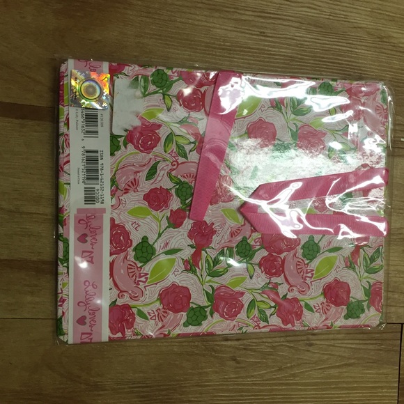 LILLY dry erase memo board with pen! - Picture 3 of 3