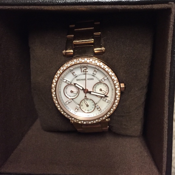 Michael Kors rose gold watch