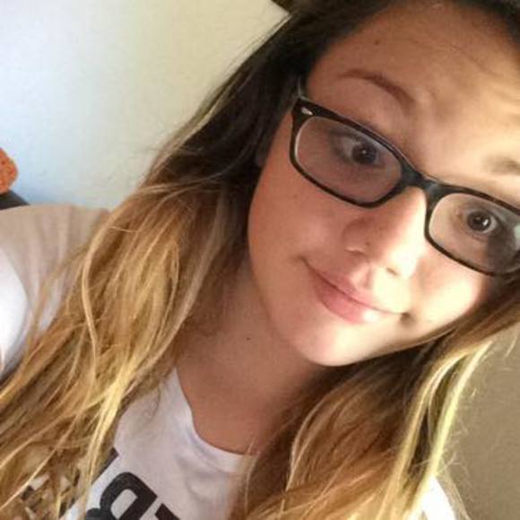 Meet your Posher, Chloe - Picture 1 of 1