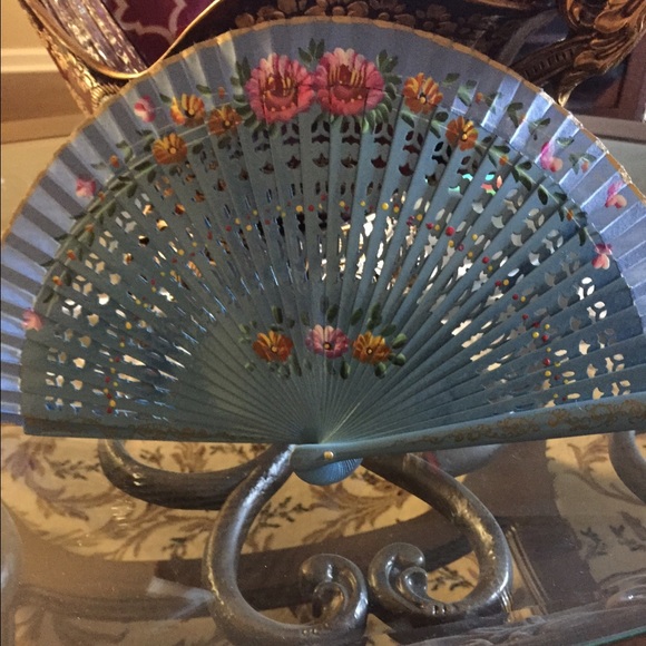 Handpainted fan