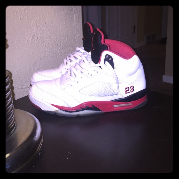 Jordan Retro 5's (Fire Red) 8/10 condition worn10x