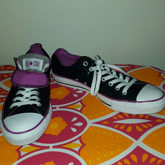 Black Converse w/ purple trim. Like new!!!