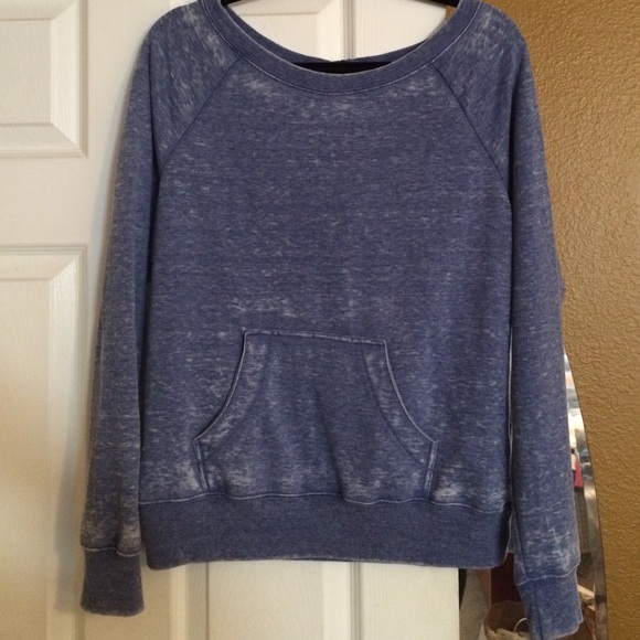 Blue crew neck sweatshirt