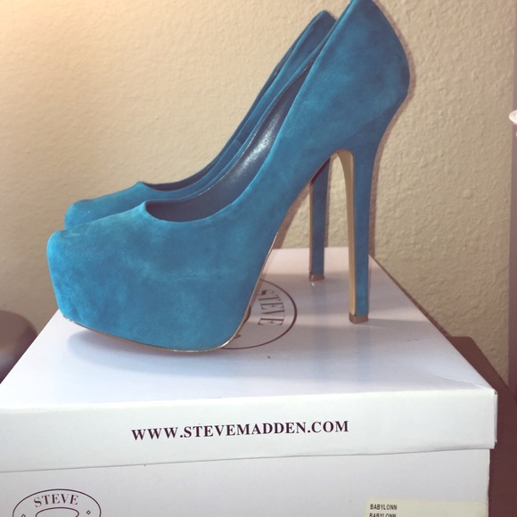 Steve Madden 5inch Mary Jane hills.