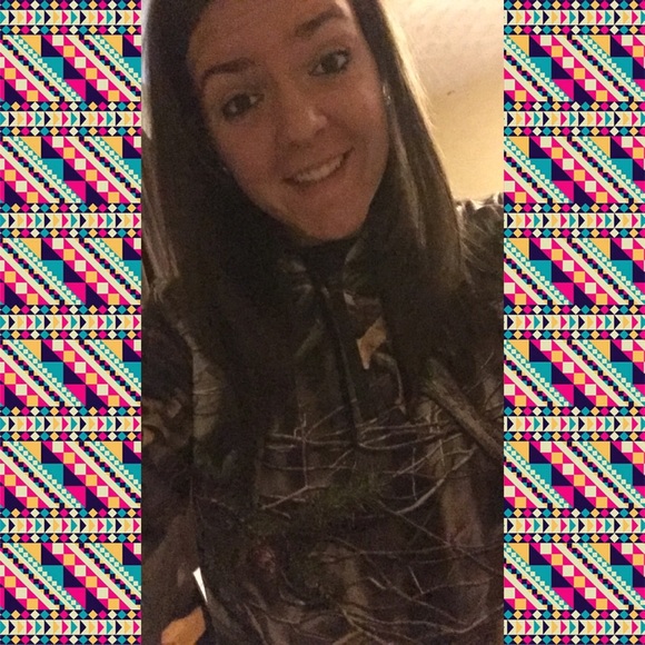 Meet your Posher, Chloe - Picture 1 of 1