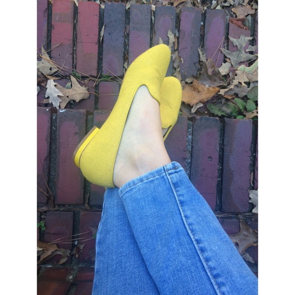 BDG yellow vamp flat