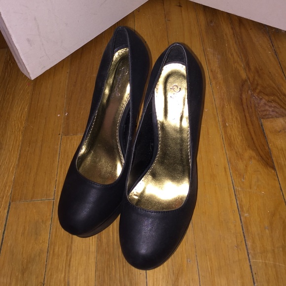 Black heels!