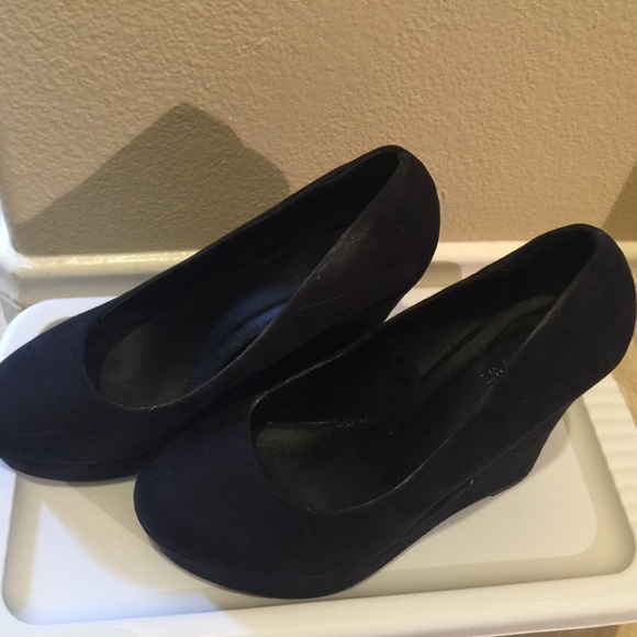 Ardene suade wedge platform - Picture 1 of 2