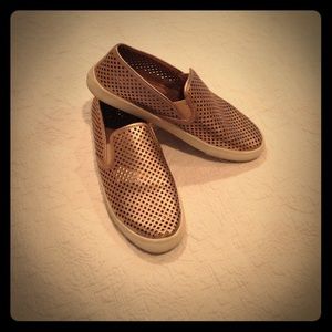 Tory Burch Jesse slide Platinum SZ 10