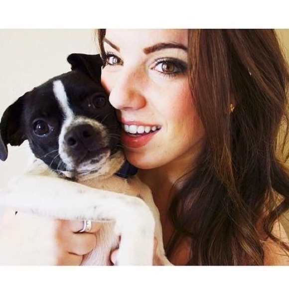 Meet your Posher, Taylor - Picture 3 of 3