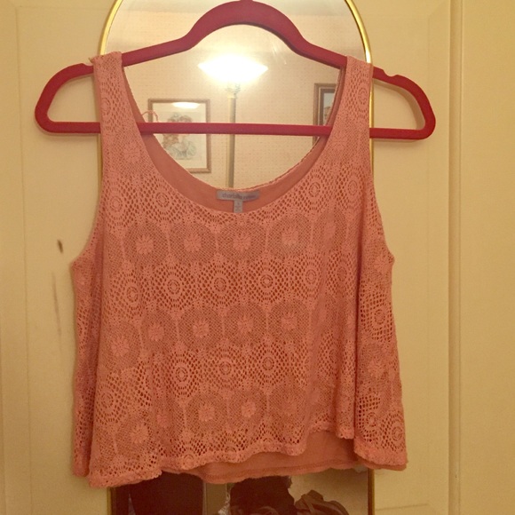 Crop Top! - Picture 1 of 1