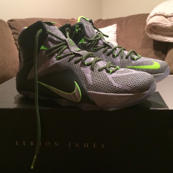 Men's Nike Basketball sneakers