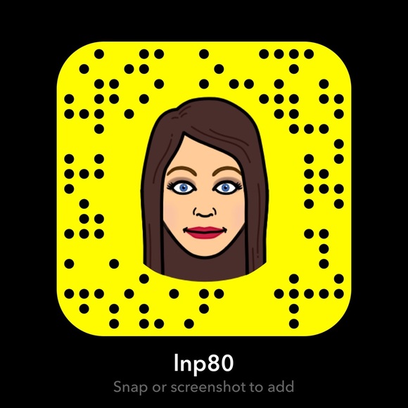 Meet me well sorta. Add me on Snapchat & twitter - Picture 3 of 5