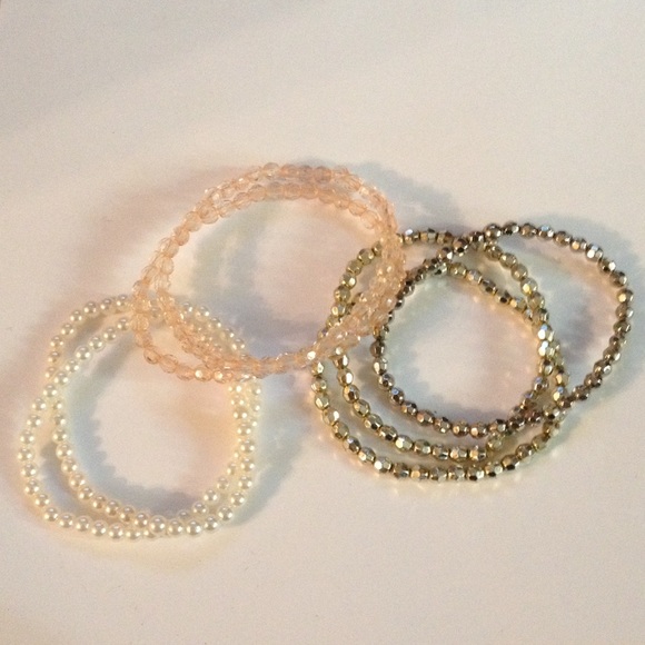 Set of 7 multicolored bracelets