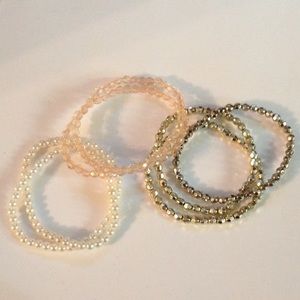 Set of 7 multicolored bracelets