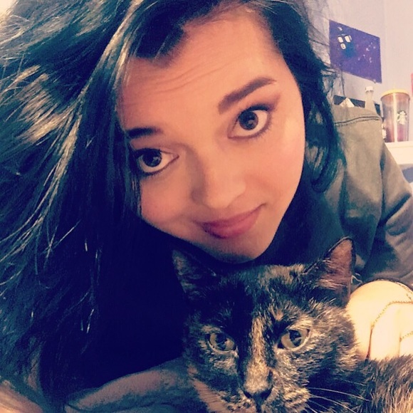 Hello my name is Michelle! :) - Picture 4 of 7