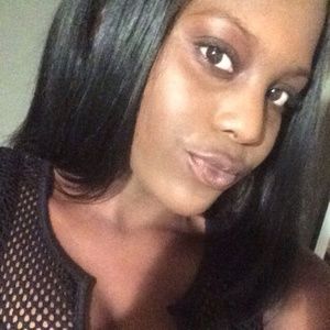 Meet your Posher, Kadija