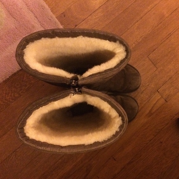 Tall Zip-Up brown UGGS, Size: 7 - Picture 3 of 4
