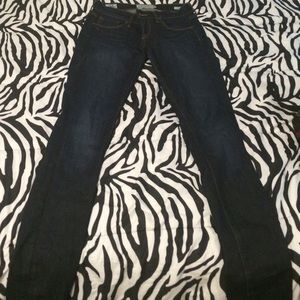 Lucky Brand dark wash skinny jeans size0/25