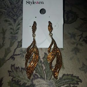 Gorgeous Dangling Earrings