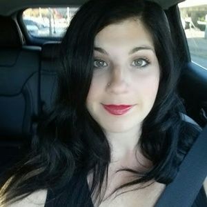 Meet your Posher, Felisha