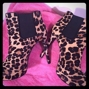 Gianni Bini fur cheetah heels