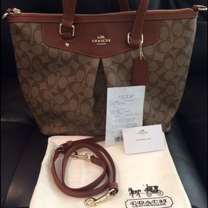 🆕💝NWT Coach Pleat Signature Canvas Tote