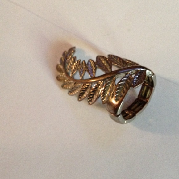 Leaf ring