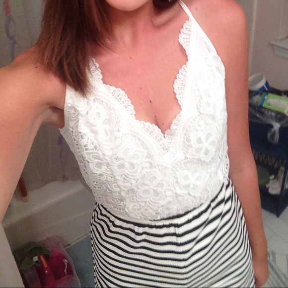 Romper! Open back! - Picture 4 of 4